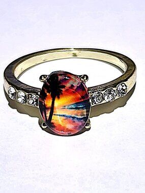 Beautiful Ring With Sunset and Palm Tree Size 8 1/2